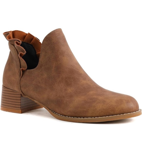 Brown Ruffled Ankle Boots, Slip On, Size 7 Retails $82 NWOT - Picture 4 of 6